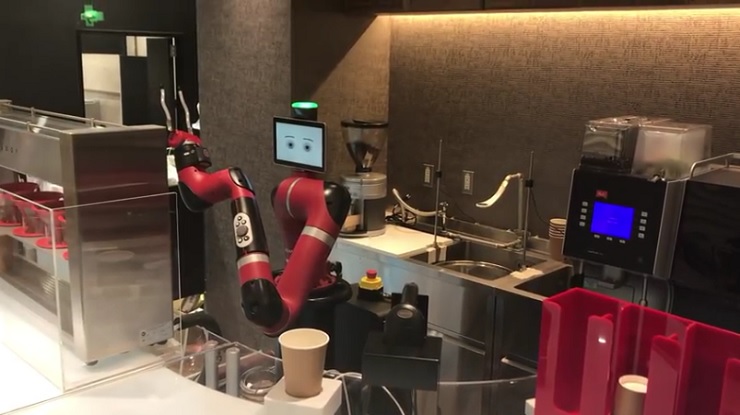 Новость проекта. В Токио открылось первое кафе с роботом-бариста, оплата за кофе осуществляется через QR-код