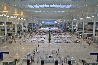 Новость проекта. В аэропортах Шанхая заработала система прохода на рейс без посадочных талонов