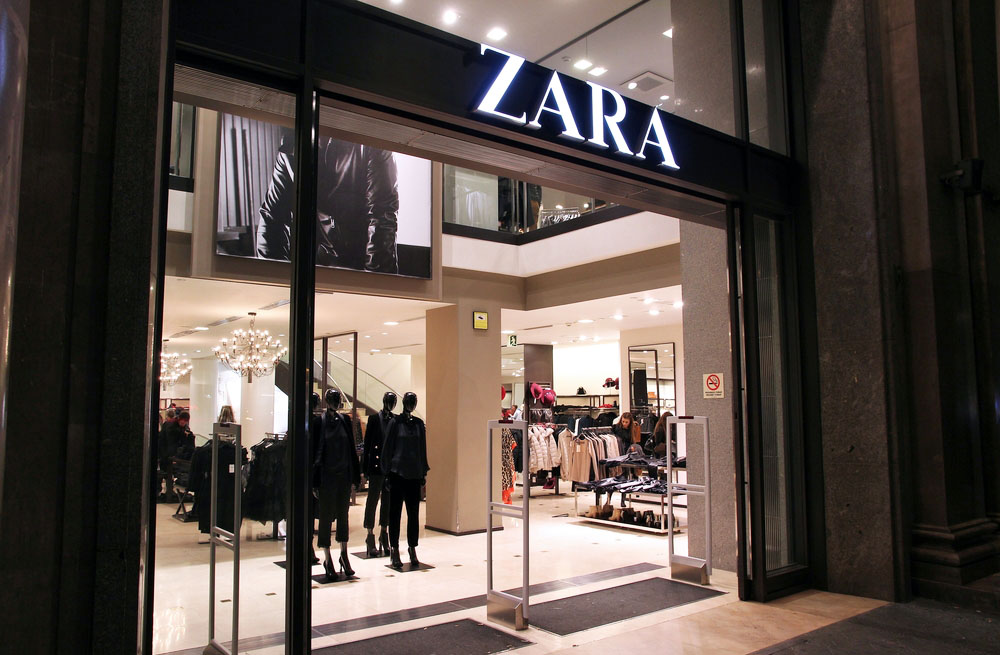 Новость проекта. Zara представила терминал по выдаче онлайн-заказов по QR-кодам
